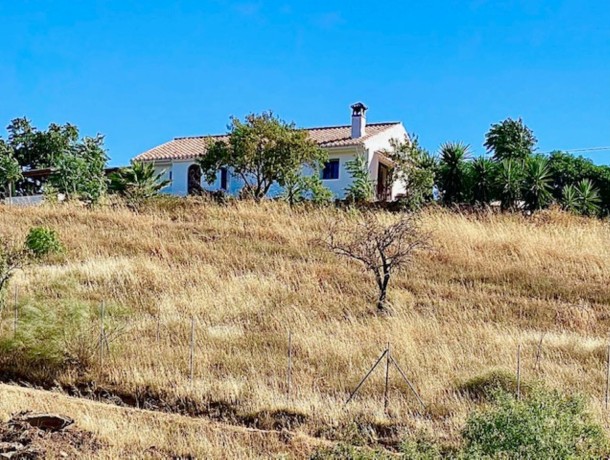 Villa for sale in Alora, Marbella