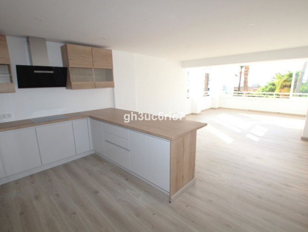 Apartment for sale in Atalaya, Marbella