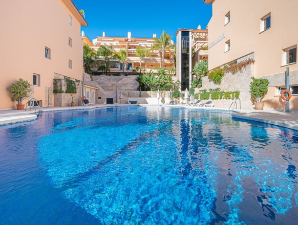 Apartment for sale in Nueva Andalucía, Marbella