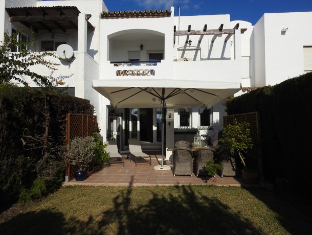 Townhouse for sale in Bel Air, Marbella