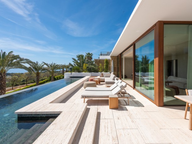Apartment for sale in Casares Playa, Marbella