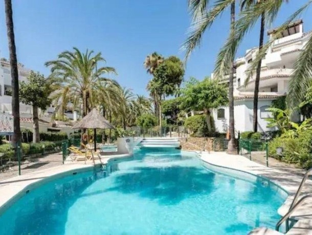 Apartment for sale in Elviria, Marbella