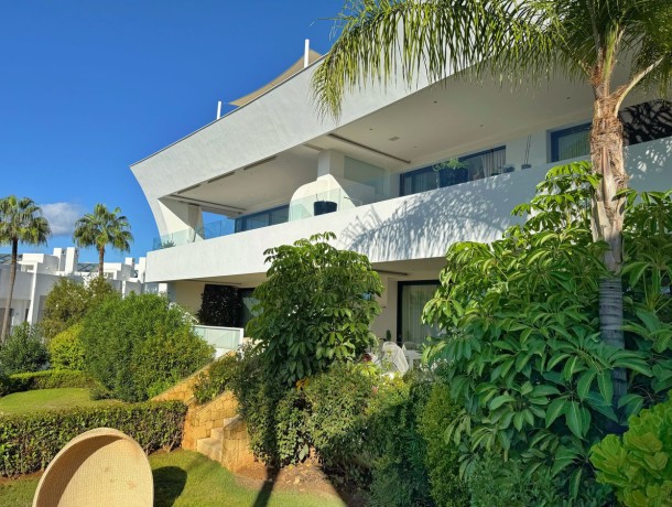 Apartment for sale in Sierra Blanca, Marbella