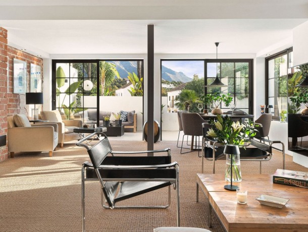 Townhouse for sale in Nueva Andalucía, Marbella