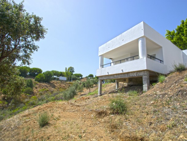 Villa for sale in La Cala Golf, Marbella