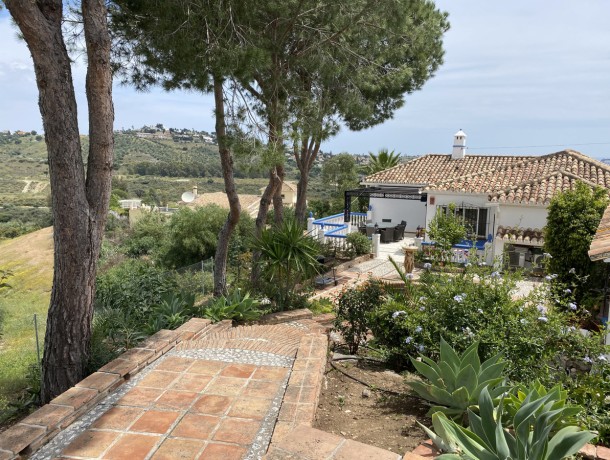 Villa for sale in Mijas Golf, Marbella