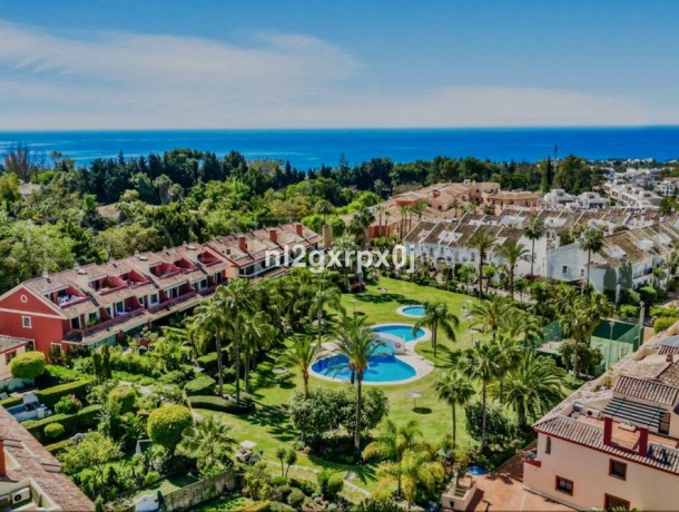 Townhouse for sale in The Golden Mile, Marbella