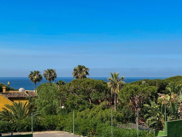 Apartment for sale in Calahonda, Marbella