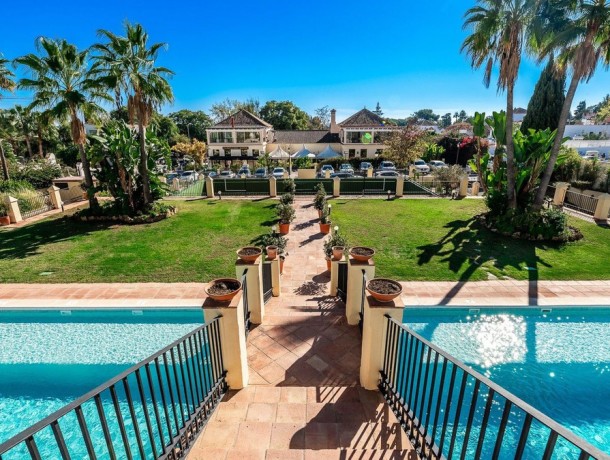Villa for sale in The Golden Mile, Marbella