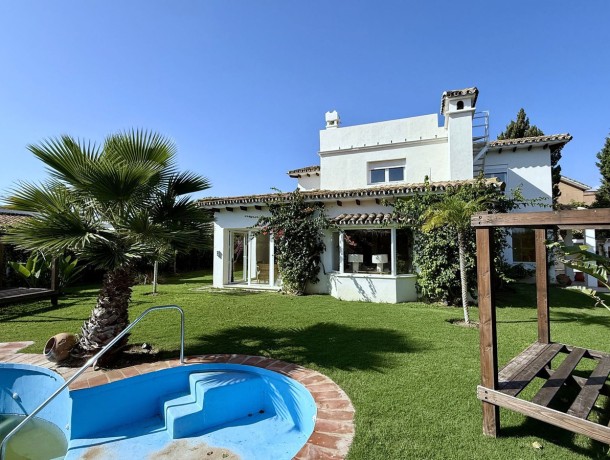 Villa for sale in Guadalmina Alta, Marbella