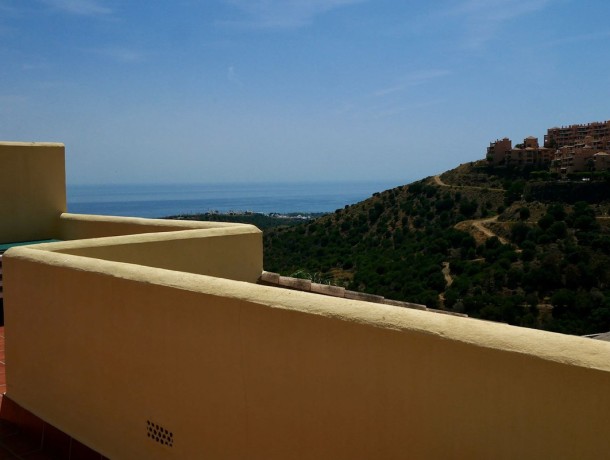 Apartment for sale in Calahonda, Marbella