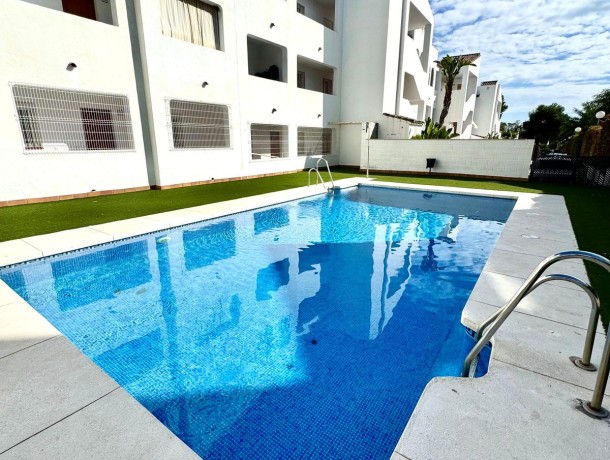 Apartment for sale in El Paraiso, Marbella