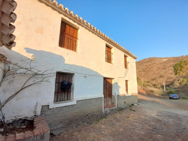 Villa for sale in Alora, Marbella