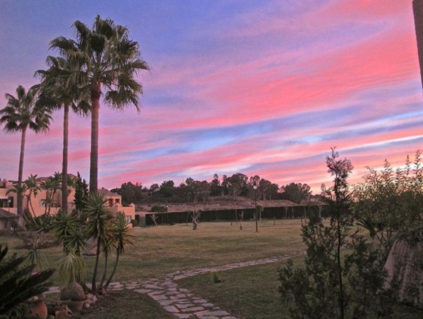 Apartment for sale in El Paraiso, Marbella