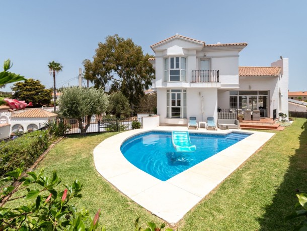 Villa for sale in Mijas Costa, Marbella