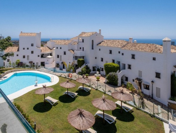 Apartment for sale in Altos de los Monteros, Marbella