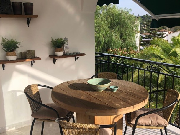 Apartment for sale in El Paraiso, Marbella