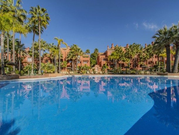 Apartment for sale in Puerto Banús, Marbella