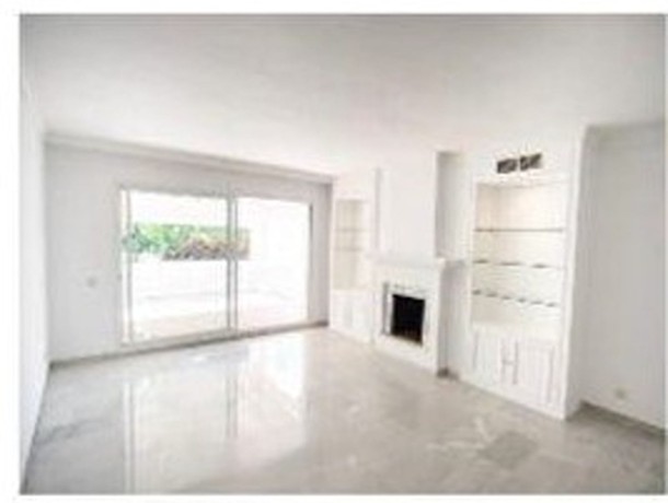 Apartment for sale in Guadalmina Baja, Marbella