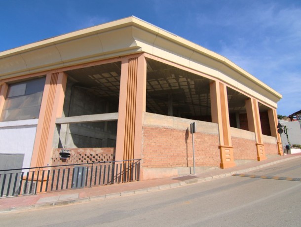 Commercial for sale in Coín, Marbella