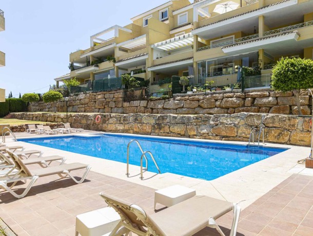 Apartment for sale in Nueva Andalucía, Marbella
