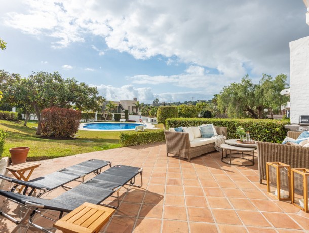 Townhouse for sale in Nueva Andalucía, Marbella