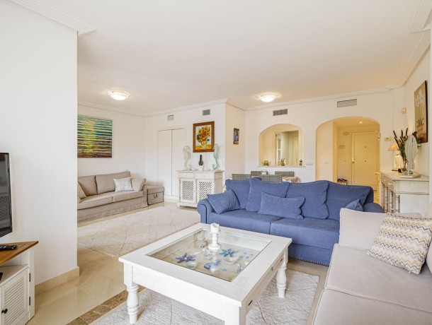 Apartment for sale in Los Arqueros, Marbella
