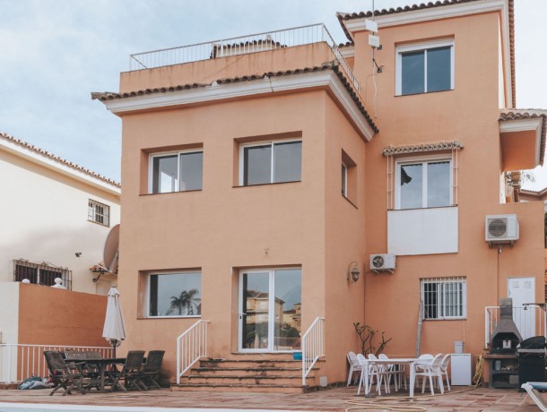 Villa for sale in Mijas Costa, Marbella