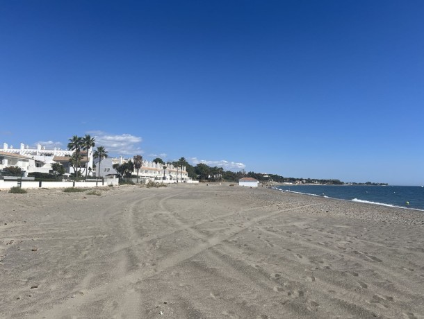 Townhouse for sale in New Golden Mile, Marbella