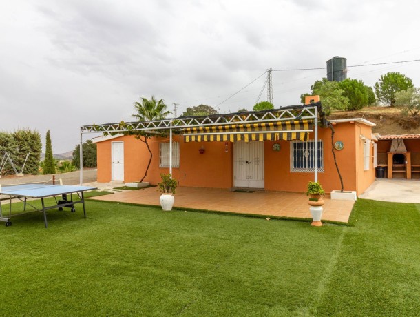 Villa for sale in Ardales, Marbella