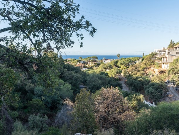Plot for sale in Elviria, Marbella