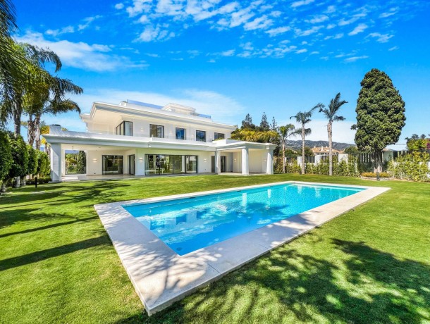 Villa for sale in Marbella, Marbella