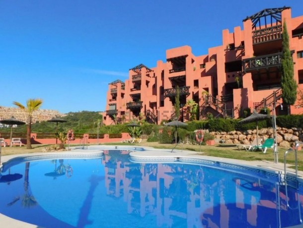 Apartment for sale in La Duquesa, Marbella