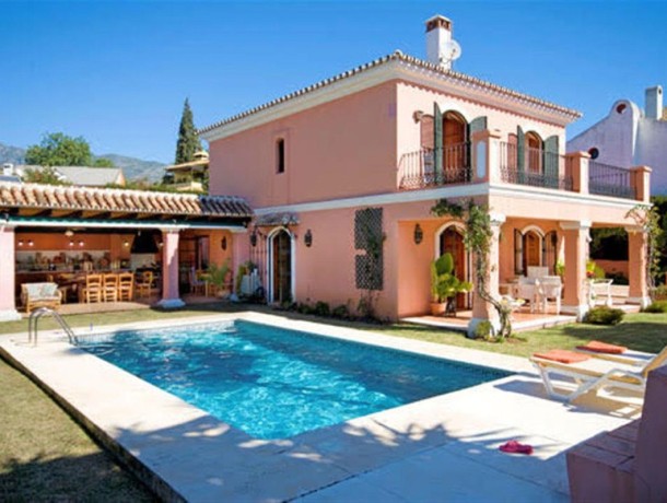 Villa for sale in Marbella, Marbella