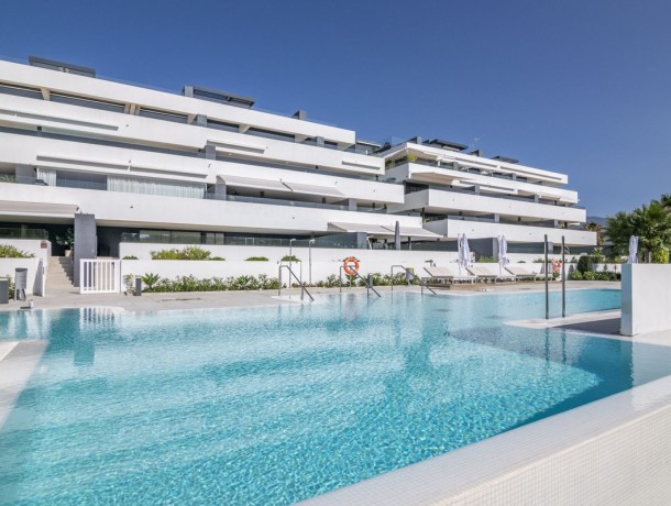 Apartment for sale in New Golden Mile, Marbella