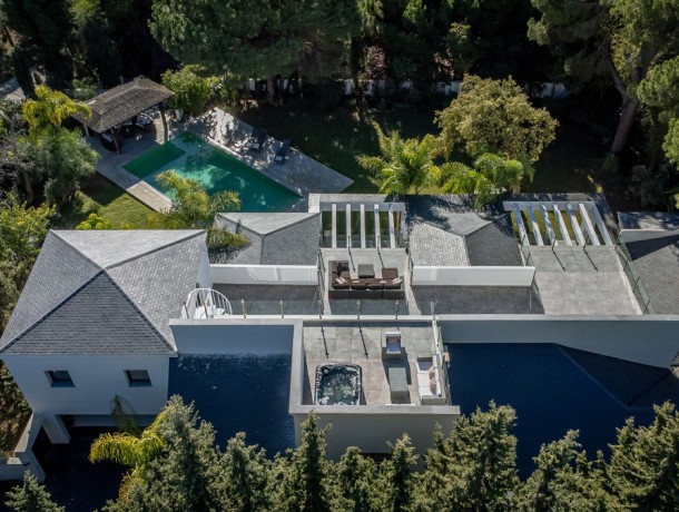 Villa for sale in Hacienda Las Chapas, Marbella