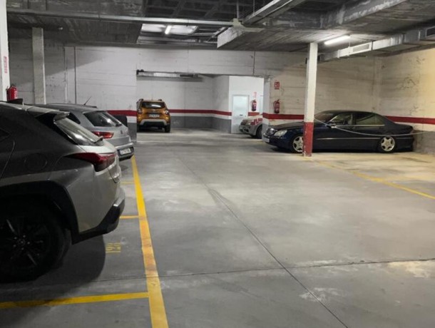 Commercial for sale in Benalmadena, Marbella