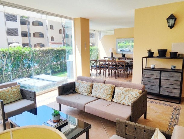 Apartment for sale in Elviria, Marbella