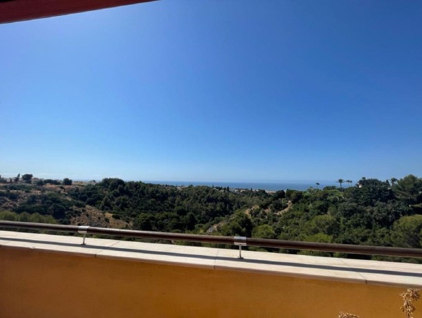 Apartment for sale in Sierra Blanca, Marbella