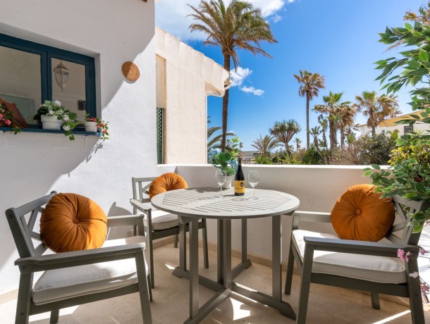 Apartment for sale in Puerto de Cabopino, Marbella