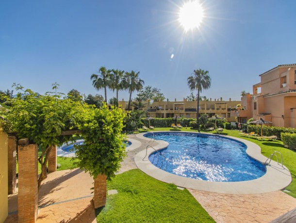 Apartment for sale in Guadalmina Alta, Marbella