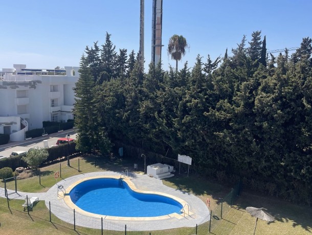 Apartment for sale in El Paraiso, Marbella