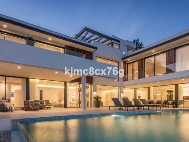 Villa for sale in Benahavís, Marbella