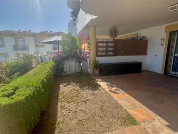 Apartment for sale in Calahonda, Marbella