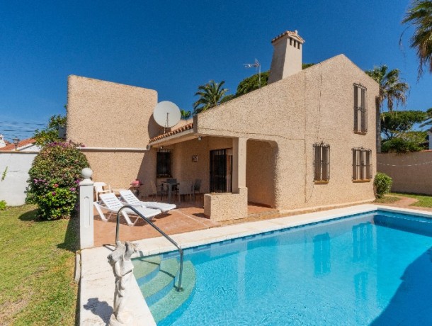 Villa for sale in Marbesa, Marbella