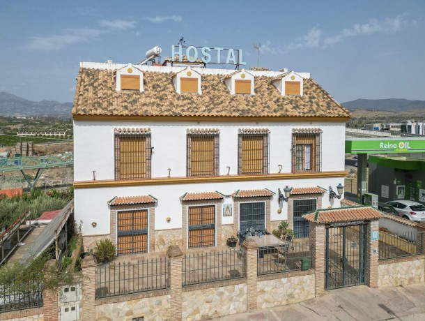 Commercial for sale in Pizarra, Marbella