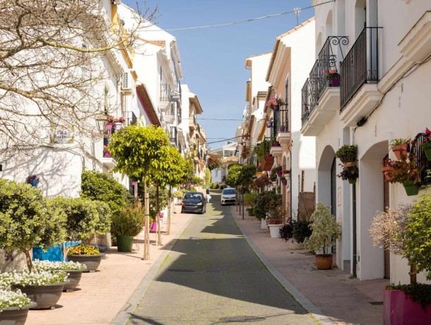 Townhouse for sale in Estepona, Marbella