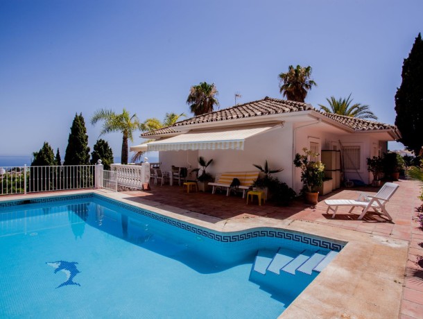 Villa for sale in Riviera del Sol, Marbella