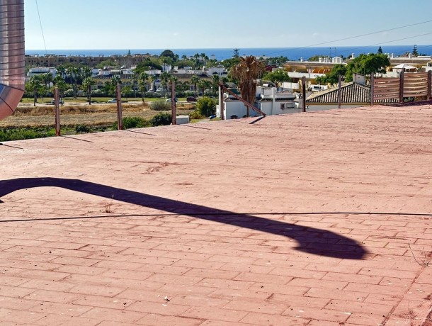 Commercial for sale in Cancelada, Marbella