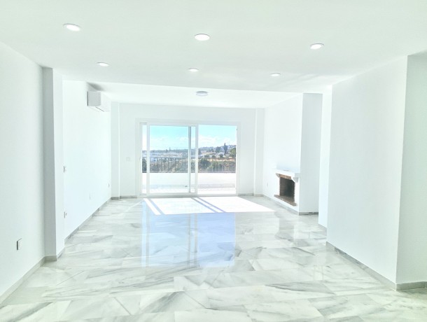 Apartment for sale in Riviera del Sol, Marbella